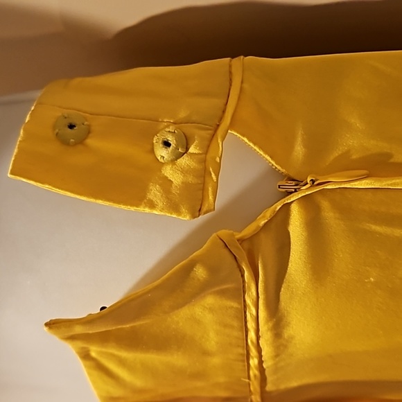 Marc by Marc Jacobs Silk Skirt. Size 6 - Picture 4 of 10